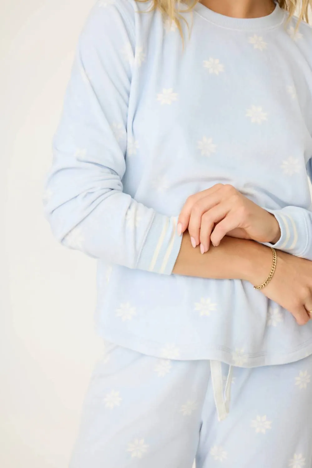Apres All Day Long Sleeve Top In Blue Whisper