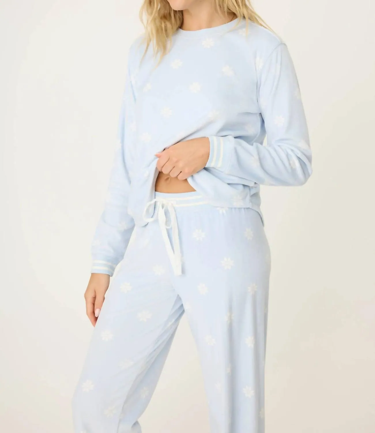 Apres All Day Long Sleeve Top In Blue Whisper