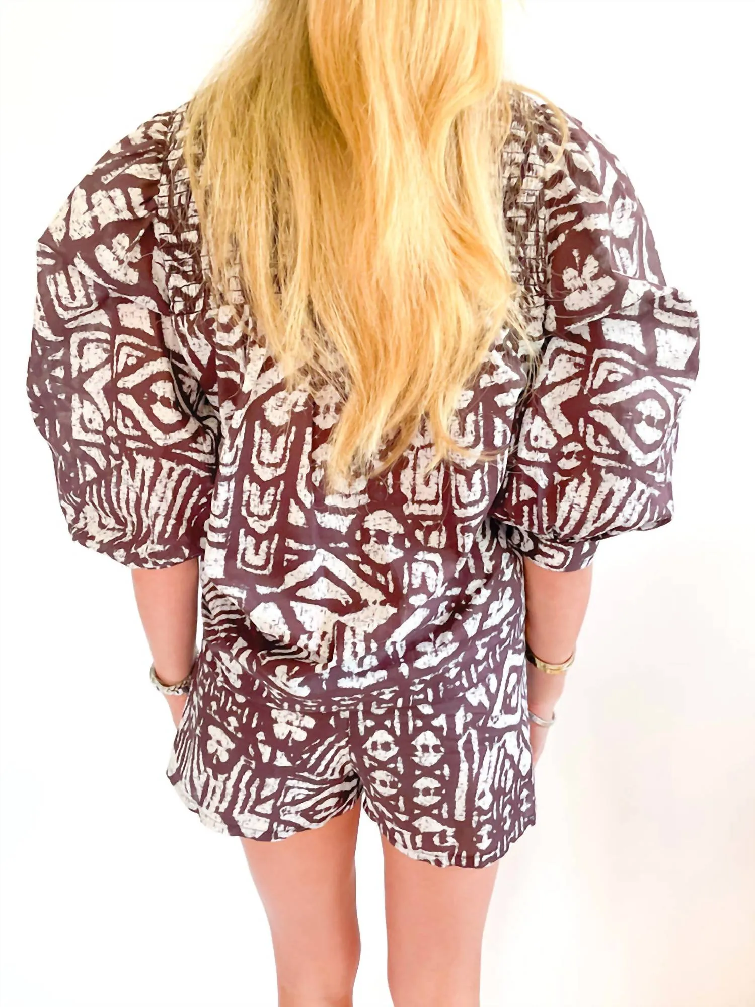 Busy Like Brit Shorts In White/brown