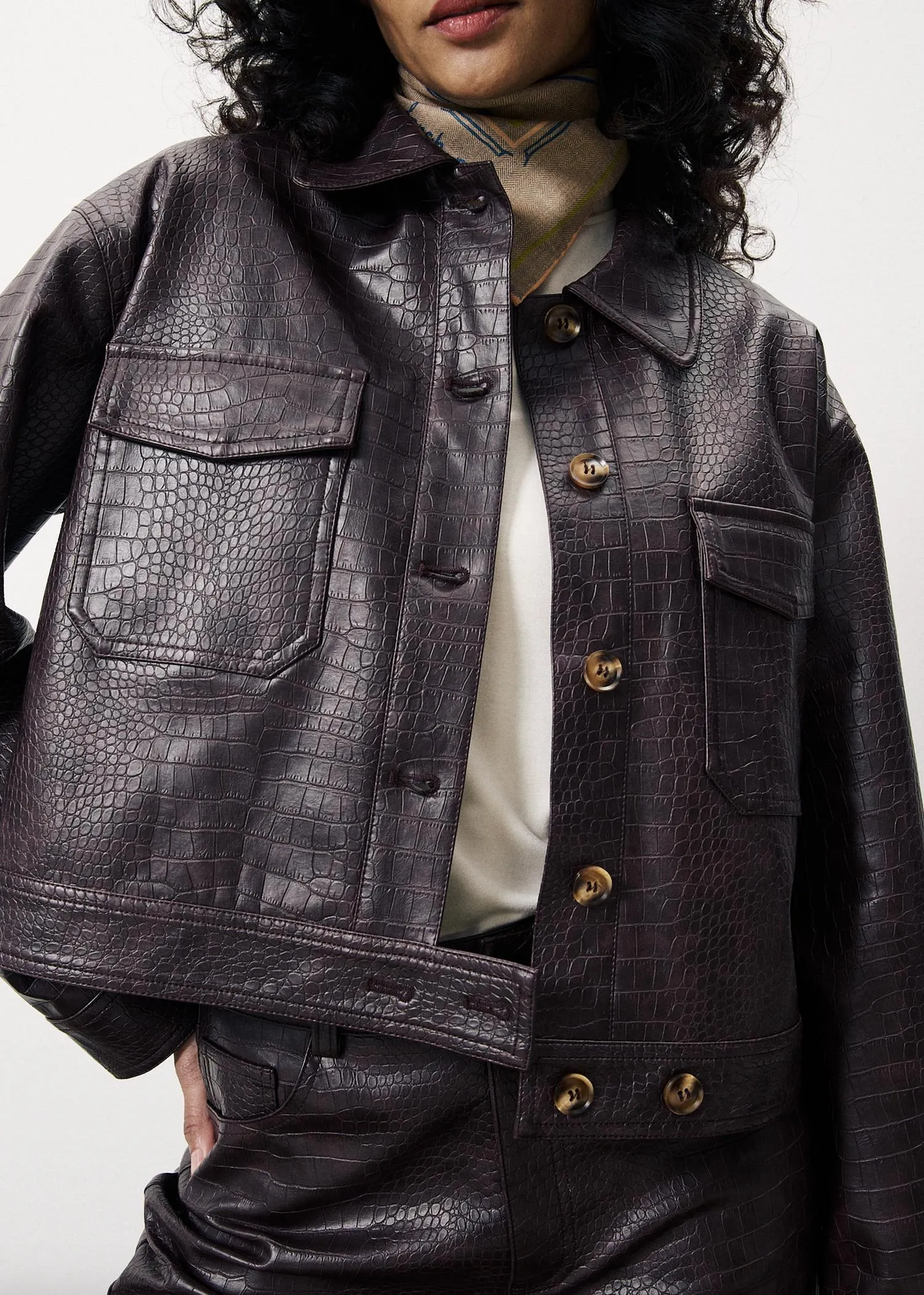 Calixa Jacket In Chocolate