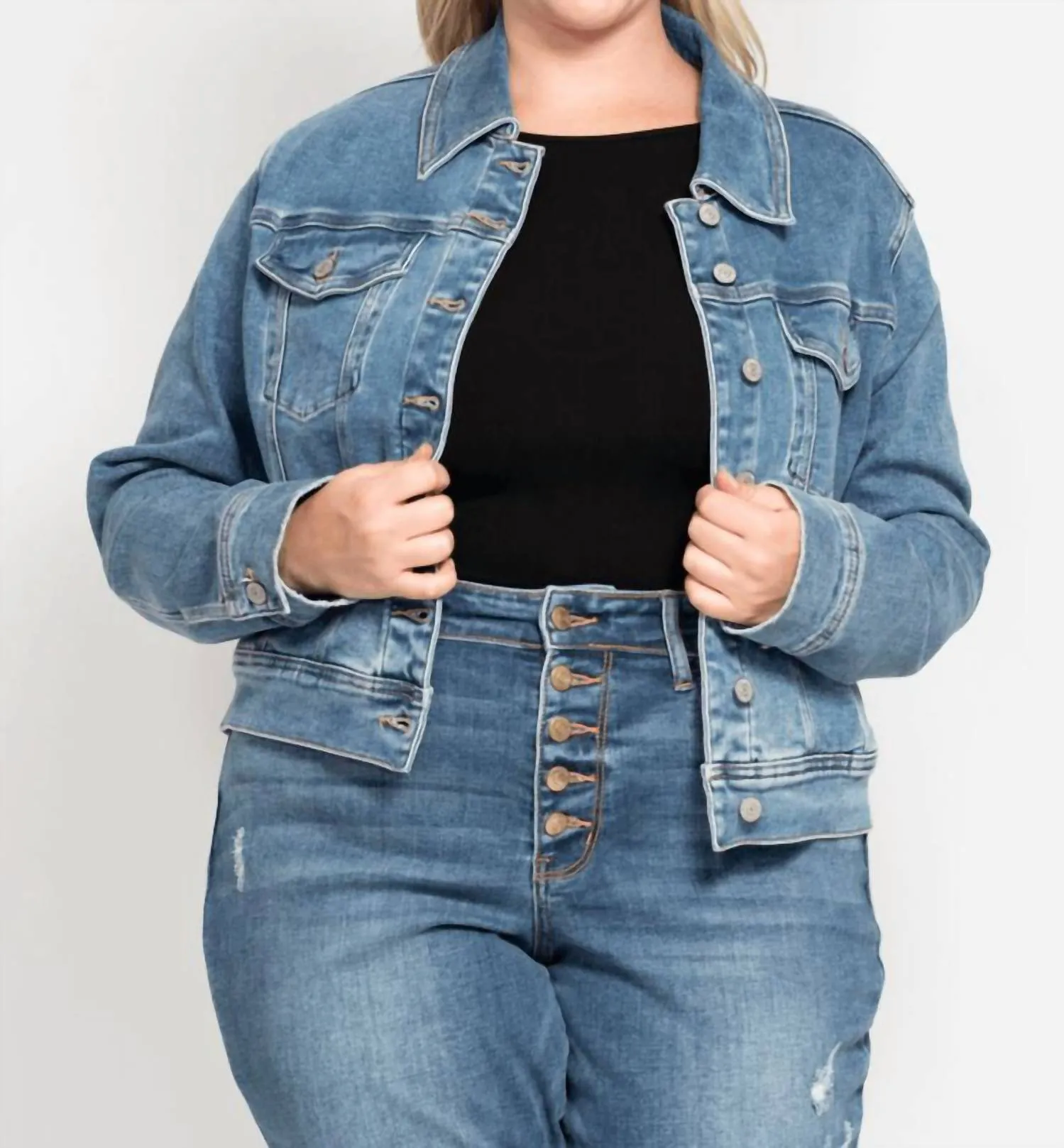 Classic Denim Jacket - Plus In Vintage Wash