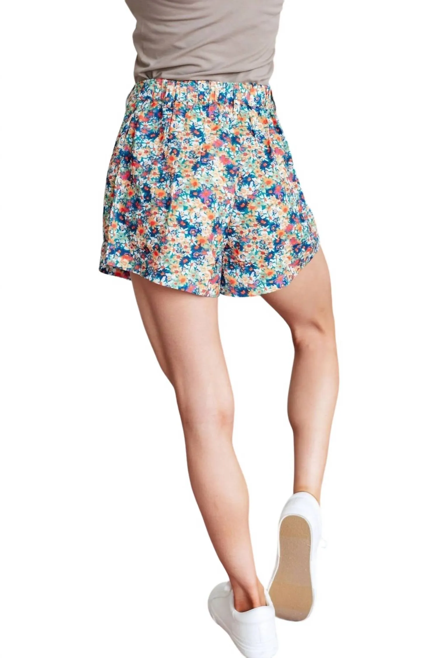 Drop Of Golden Sun Floral Shorts In Blue