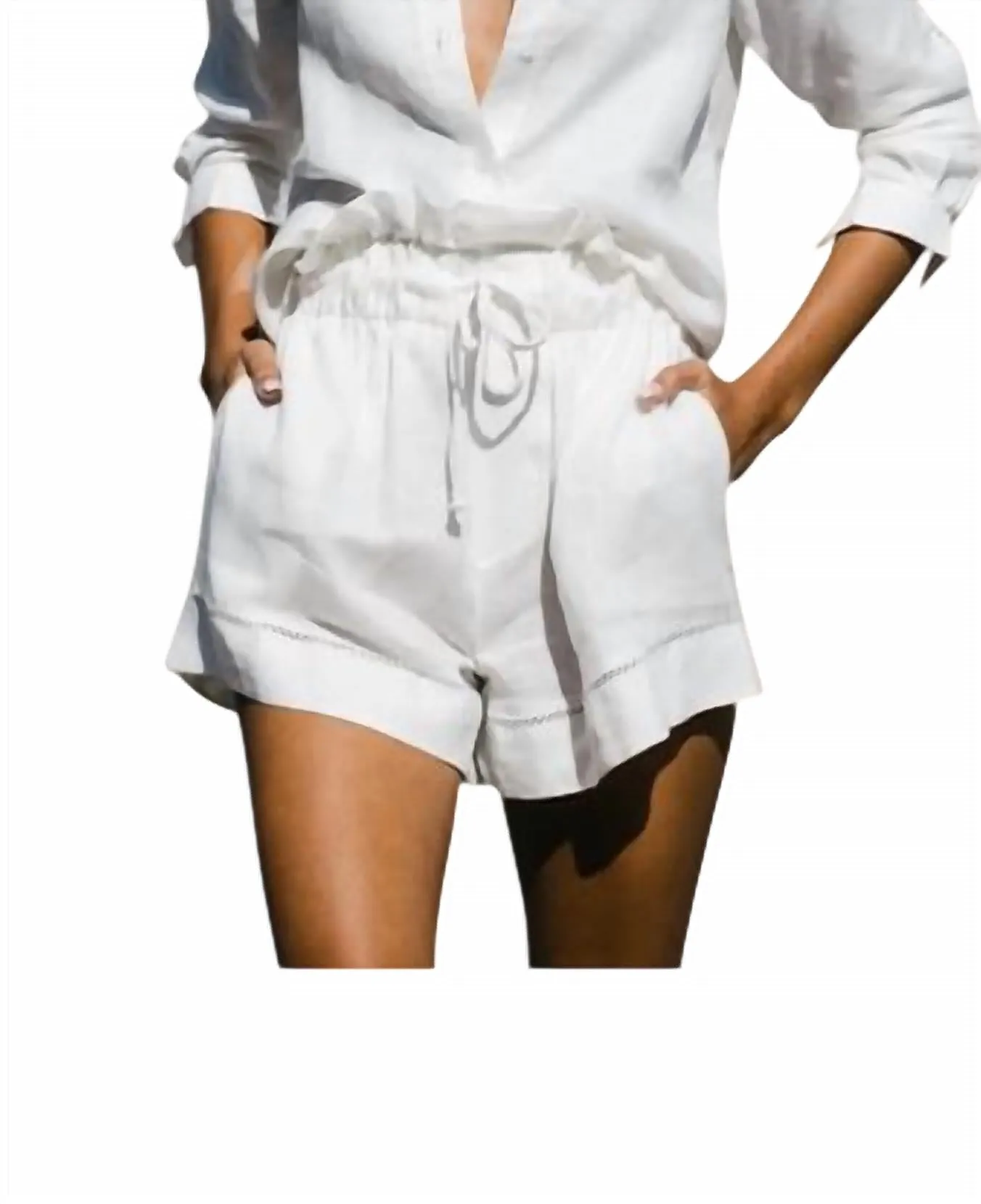 Ellis Shorts In White