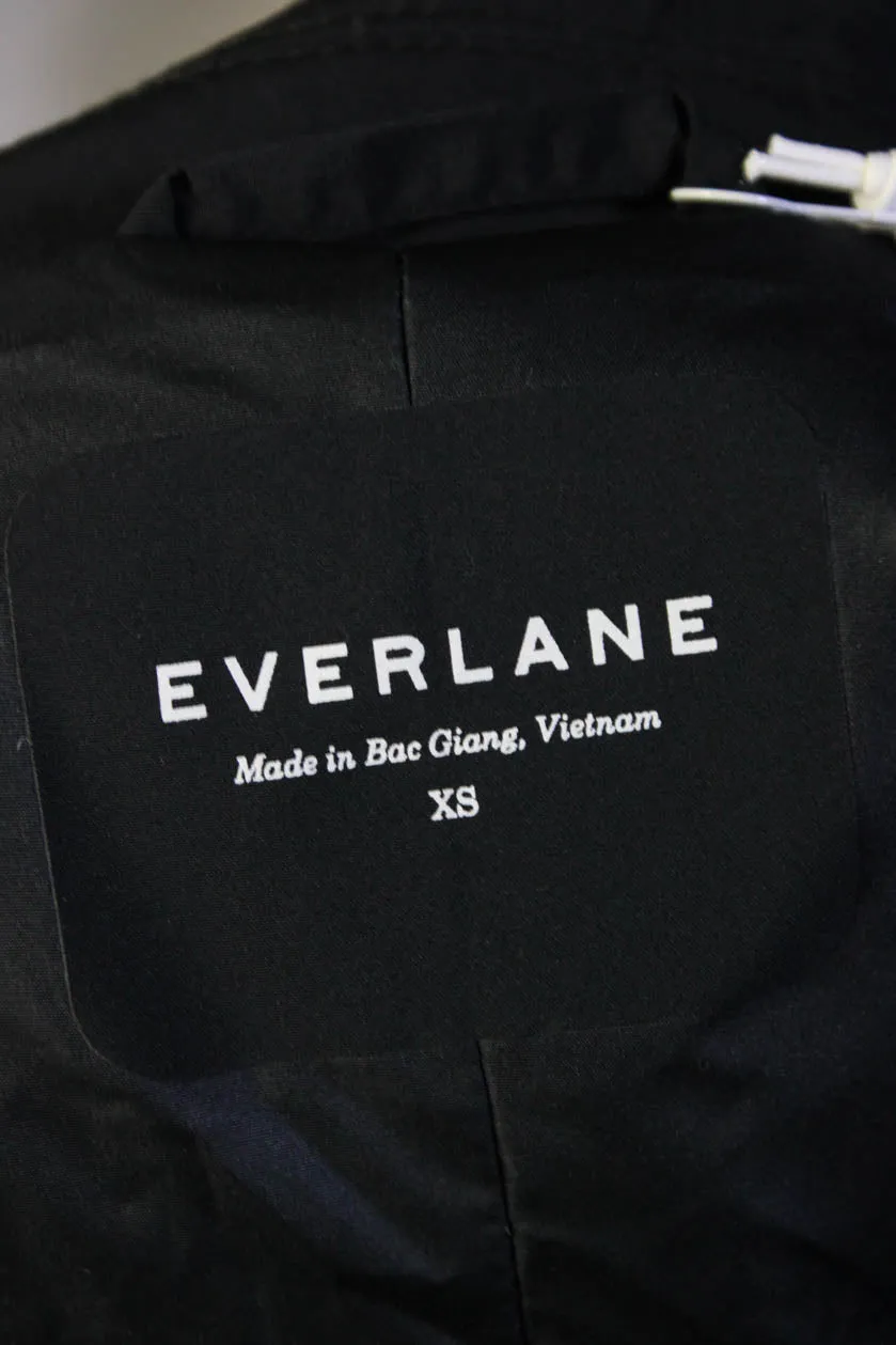 Everlane Womens The ReNew Mac Coat  Black