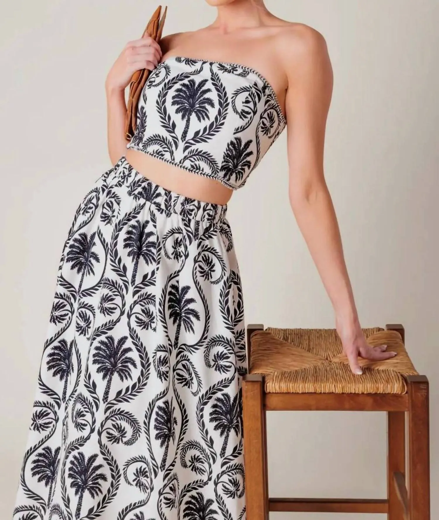 Faye Floral Print Woven Skirt Set In White/black