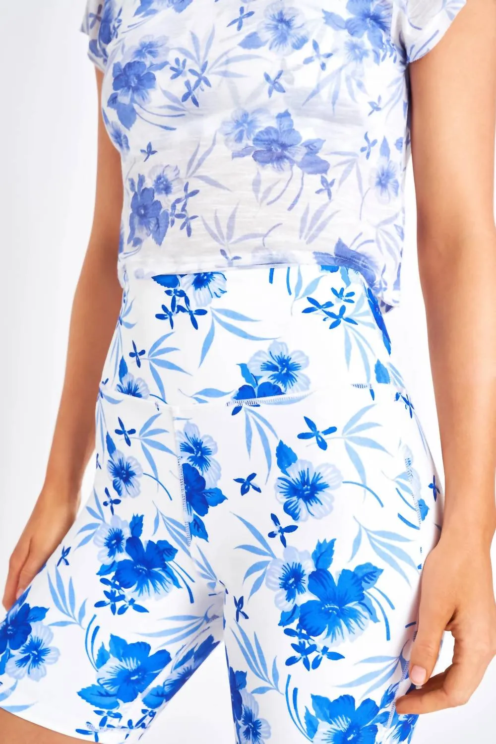 Giada Biker Short In Strong Current