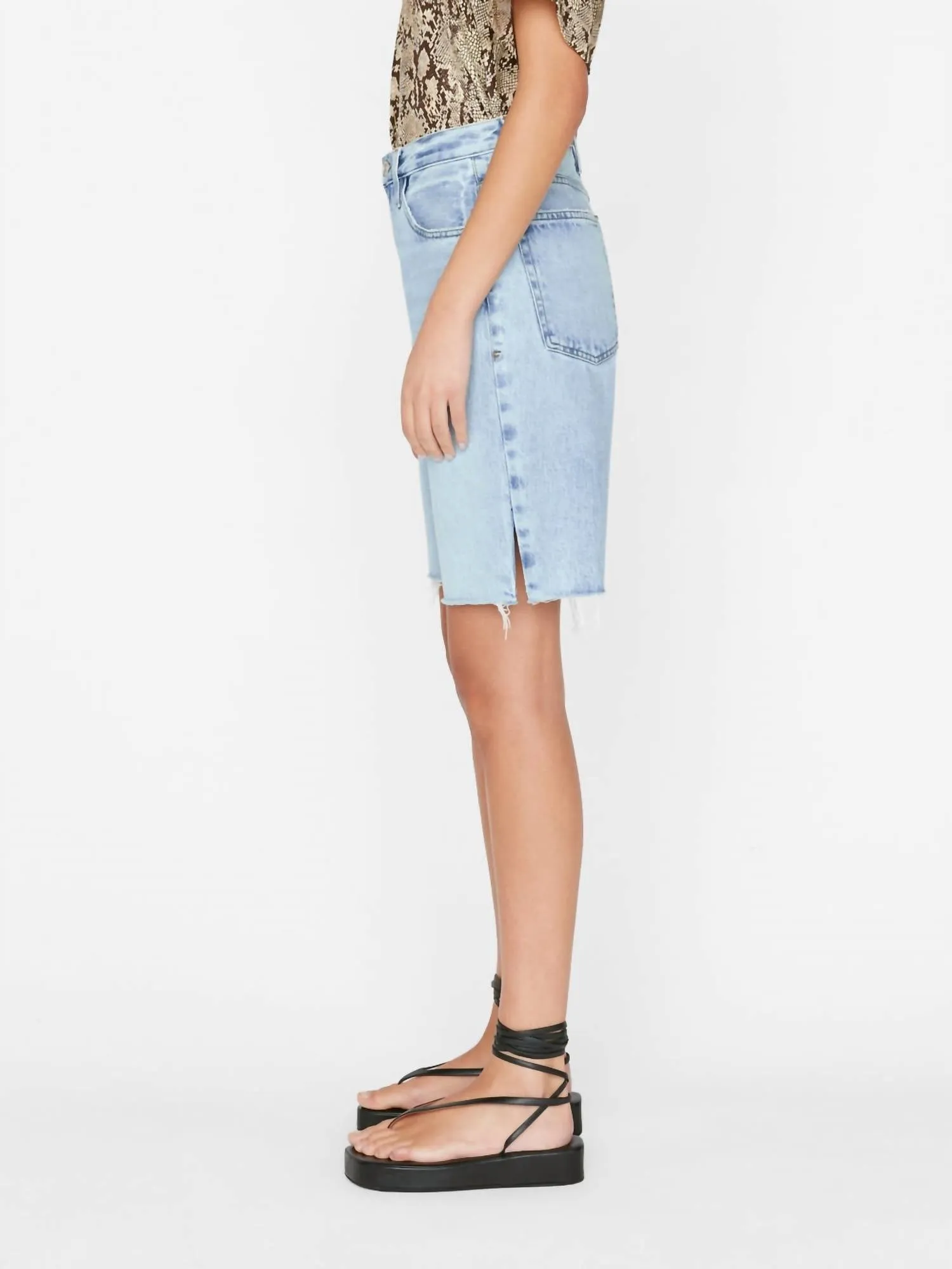 High Rise Bermuda Shorts In Rossum 1 Year