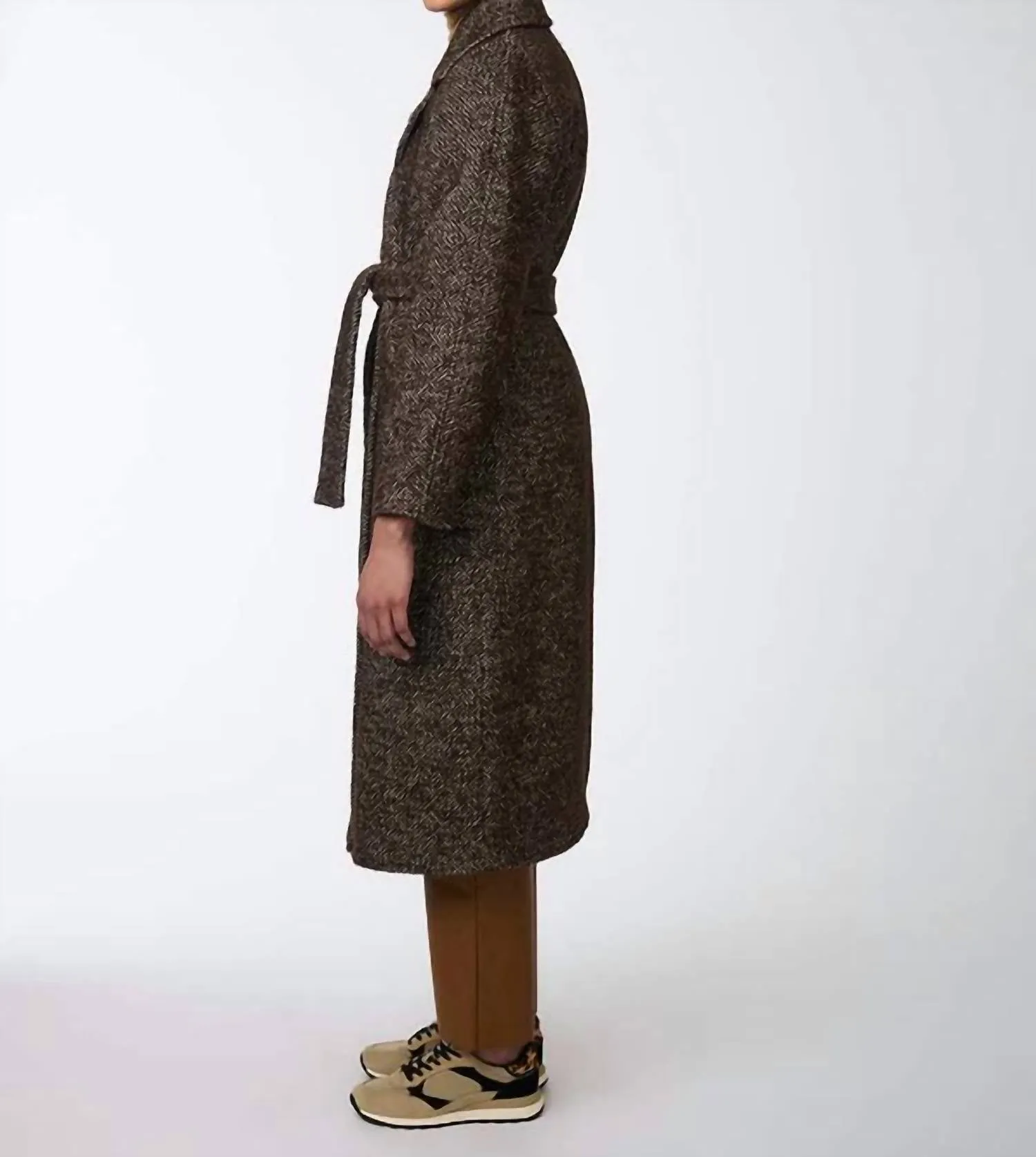 Icon Refined Belted Wool Coat In Brown