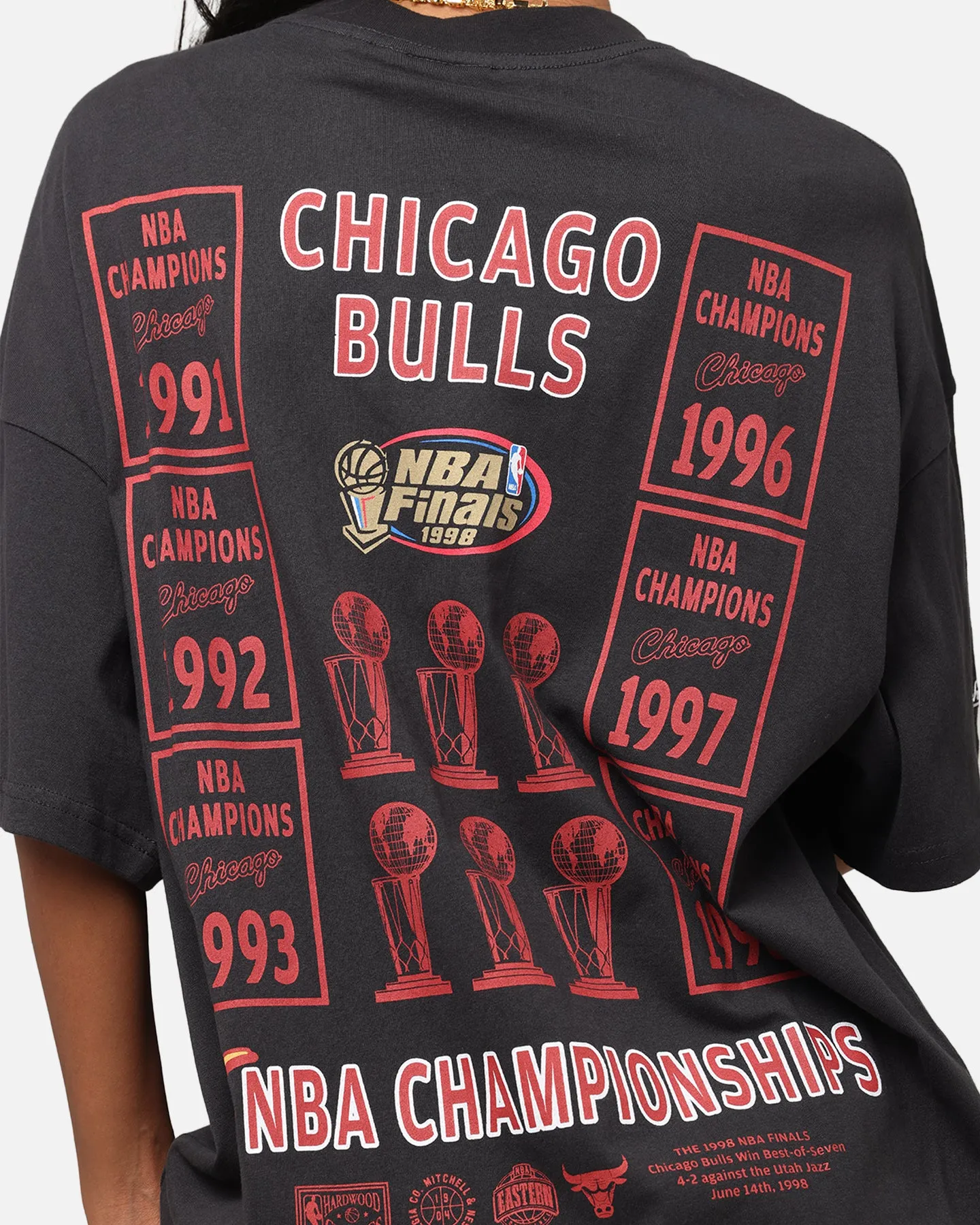 Mitchell & Ness Chicago Bulls Champions Report "Champ Pack" T-Shirt Faded Black