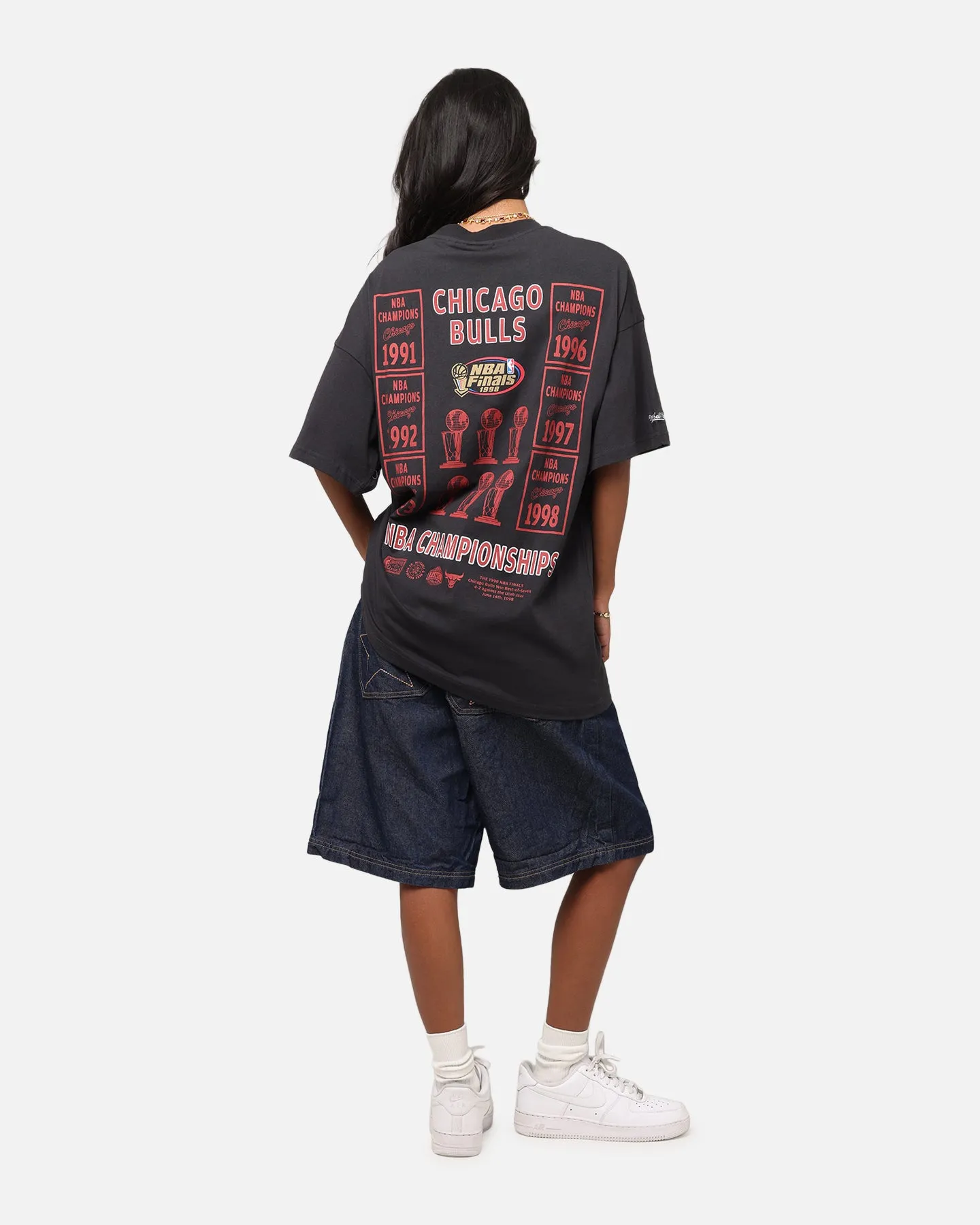Mitchell & Ness Chicago Bulls Champions Report "Champ Pack" T-Shirt Faded Black