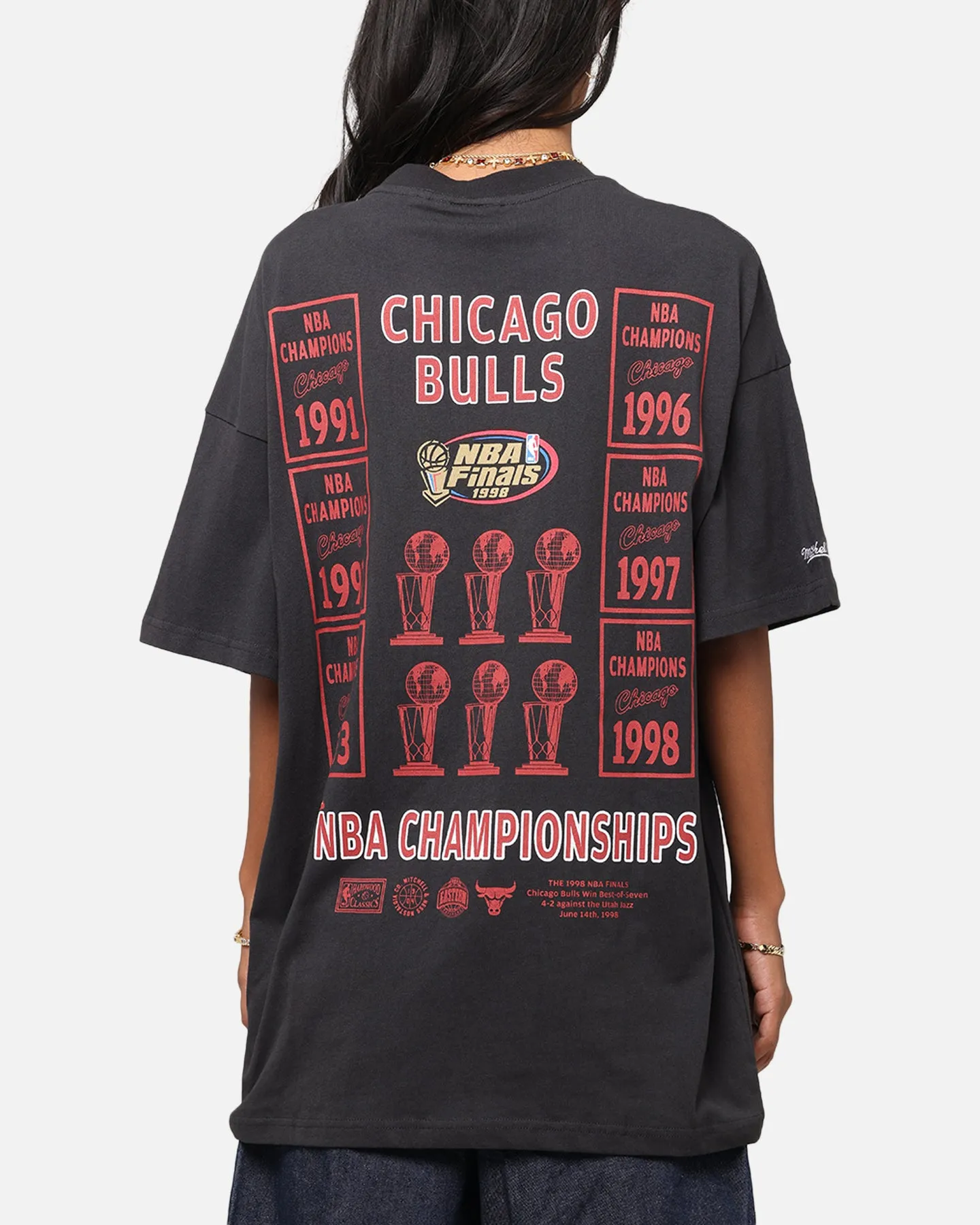 Mitchell & Ness Chicago Bulls Champions Report "Champ Pack" T-Shirt Faded Black