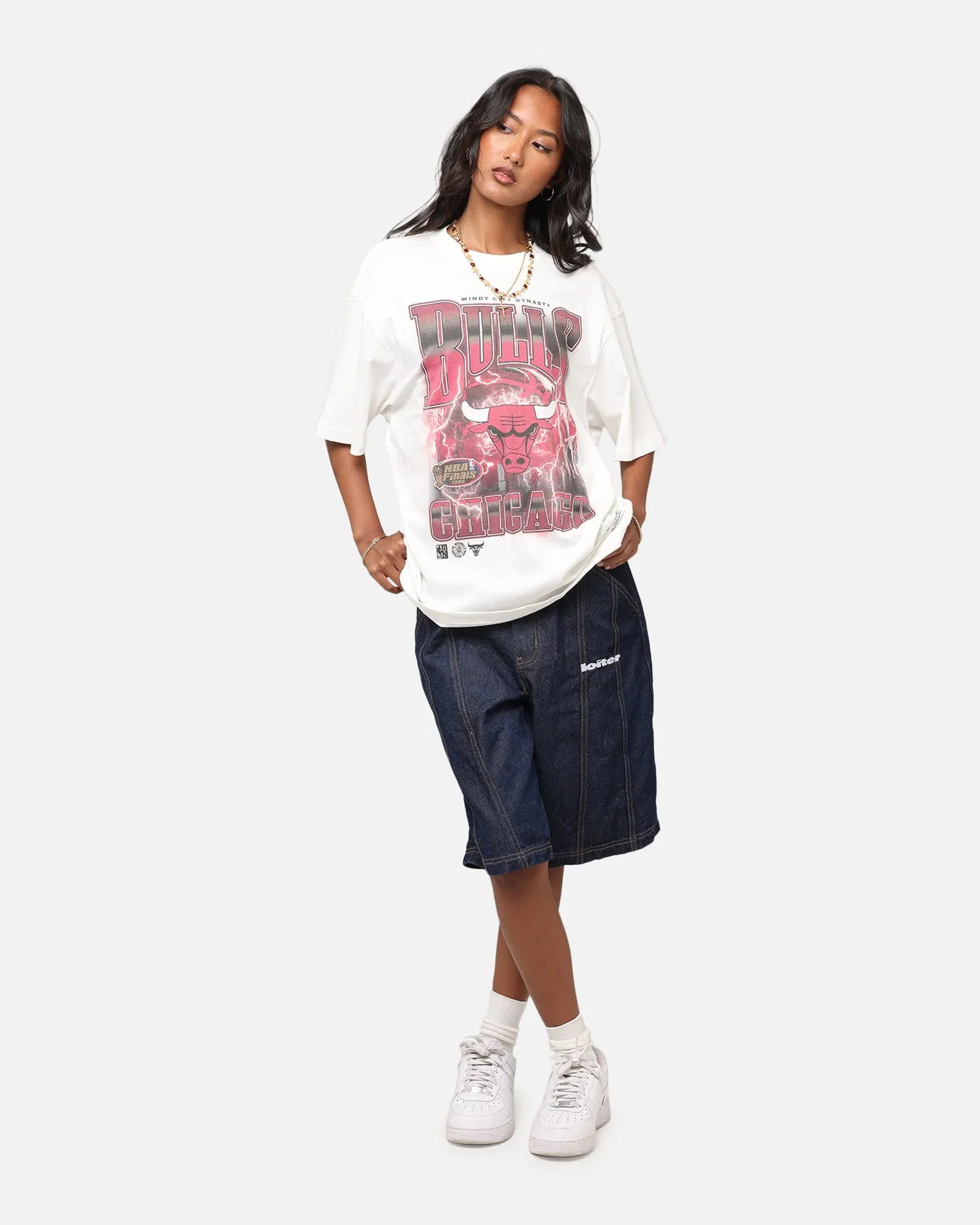 Mitchell & Ness Chicago Bulls City Strike T-Shirt Vintage White