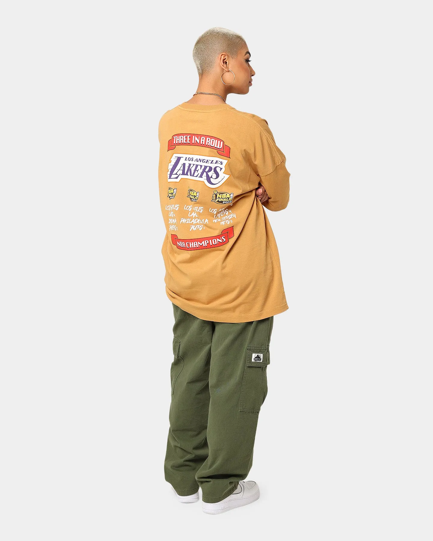Mitchell & Ness Los Angeles Lakers 3-Peat T-Shirt Bone Brown