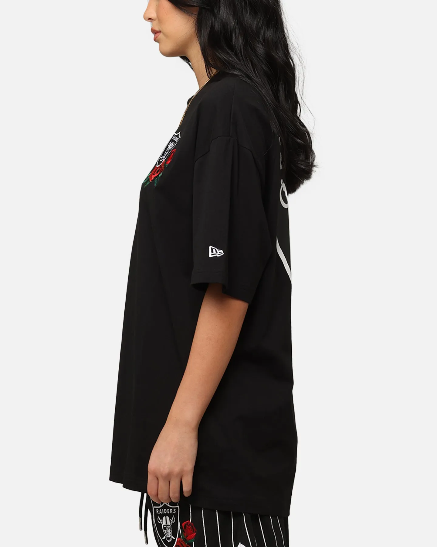 New Era Las Vegas Raiders Rose Oversized T-Shirt Black