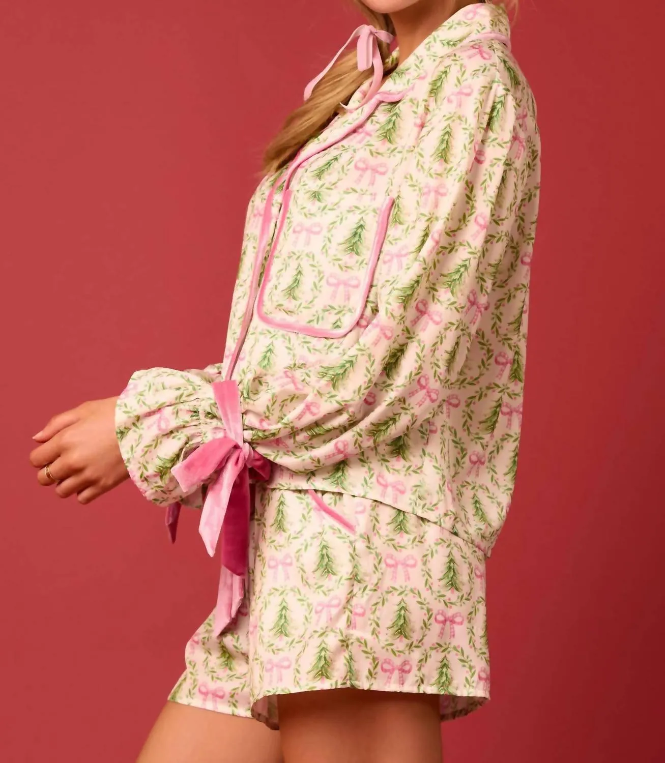 Satin Christmas Tree And Bow Pajama Set In Ivory/ Light Green /pink