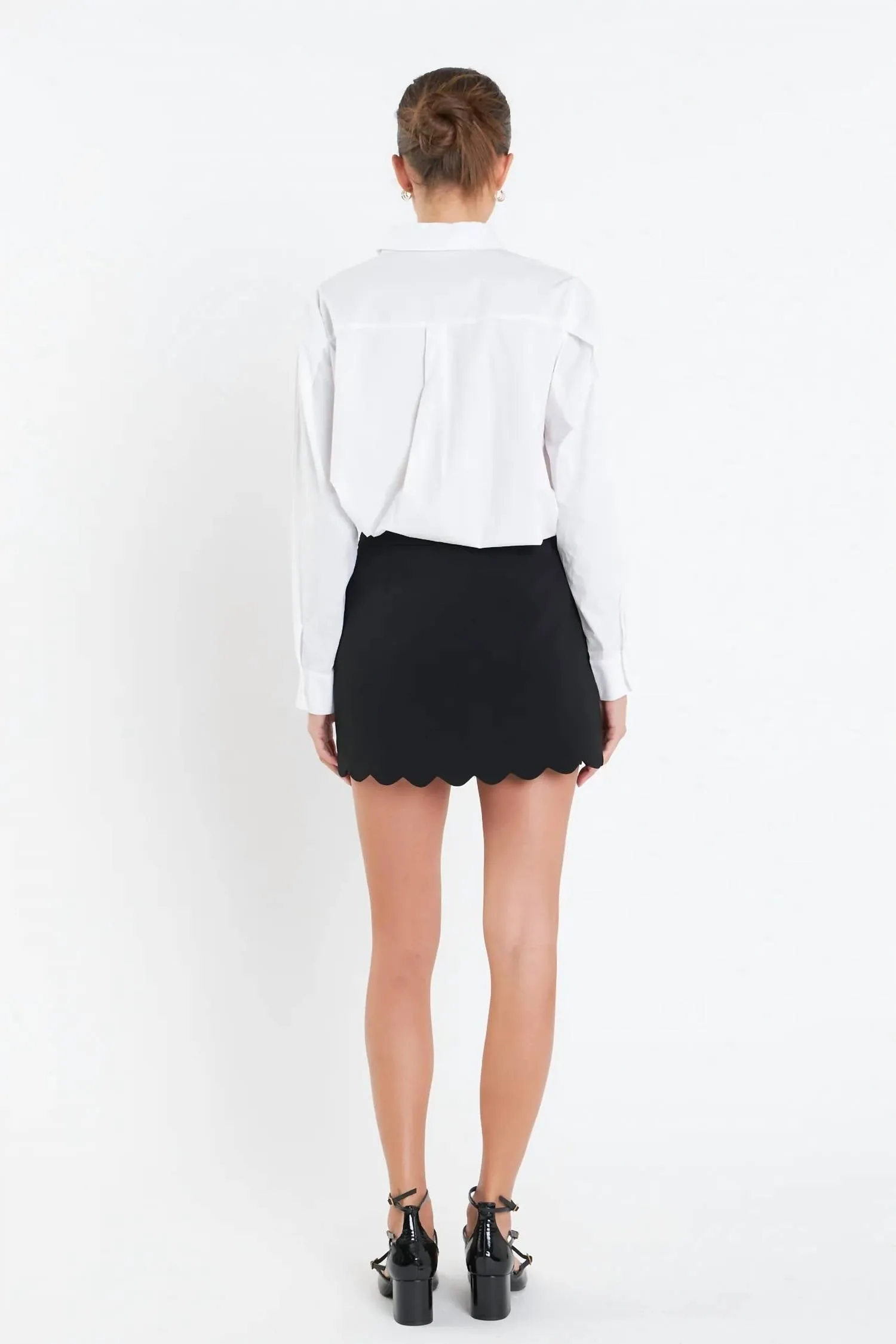 Scallop Hem Skort In Black