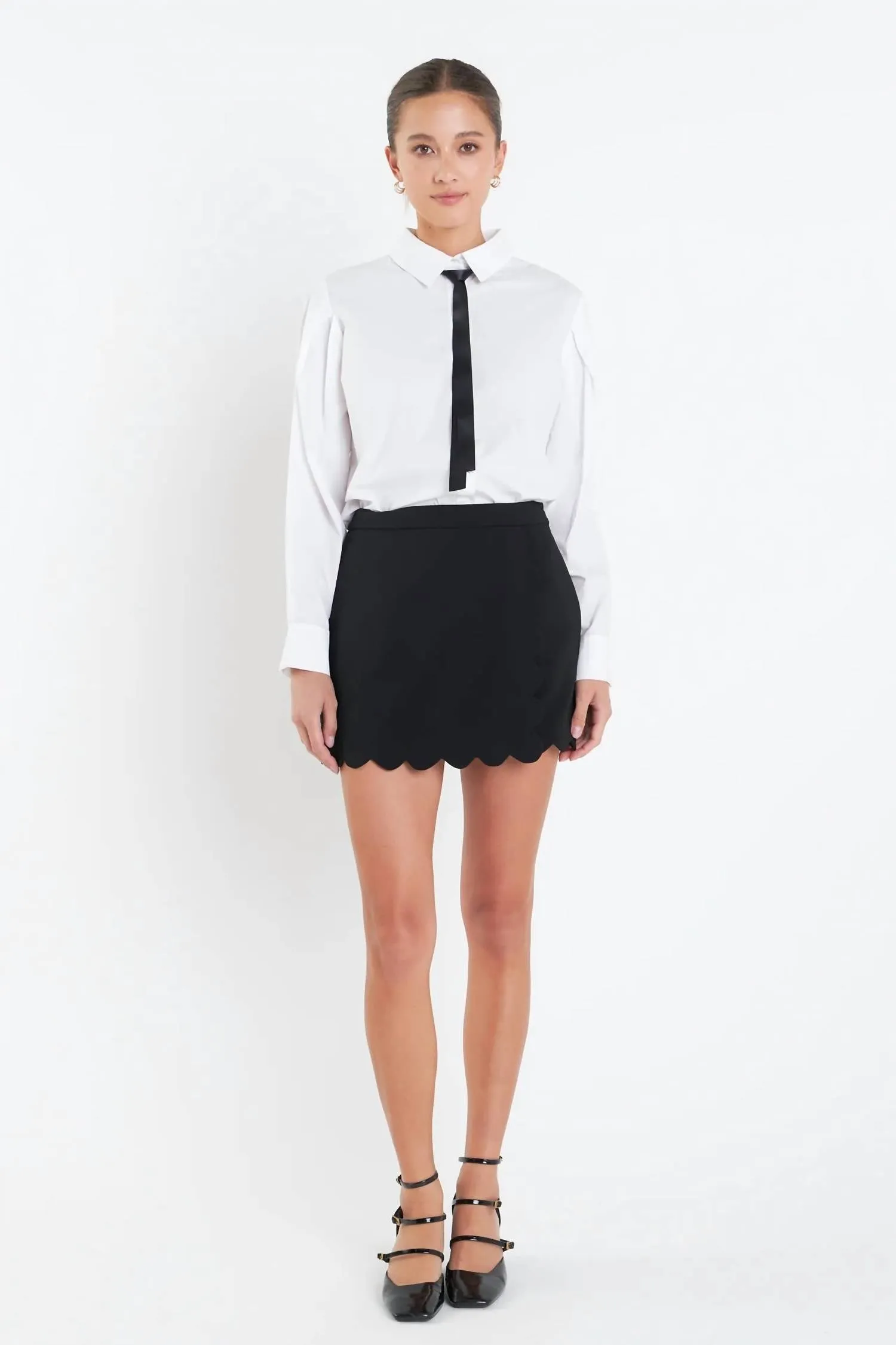 Scallop Hem Skort In Black