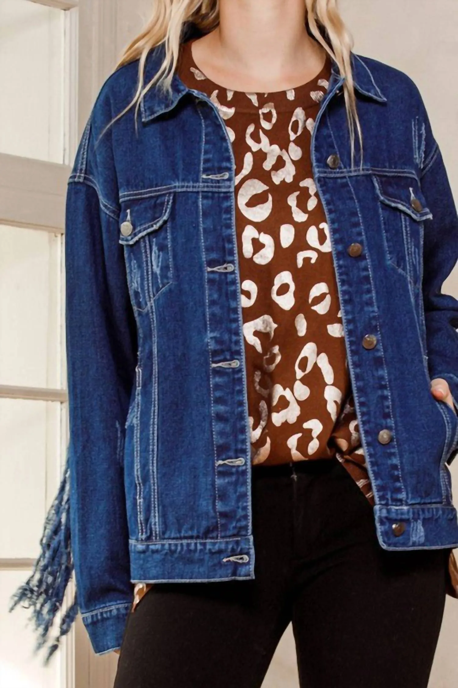 Western Wilds Jacket In Dark Wash